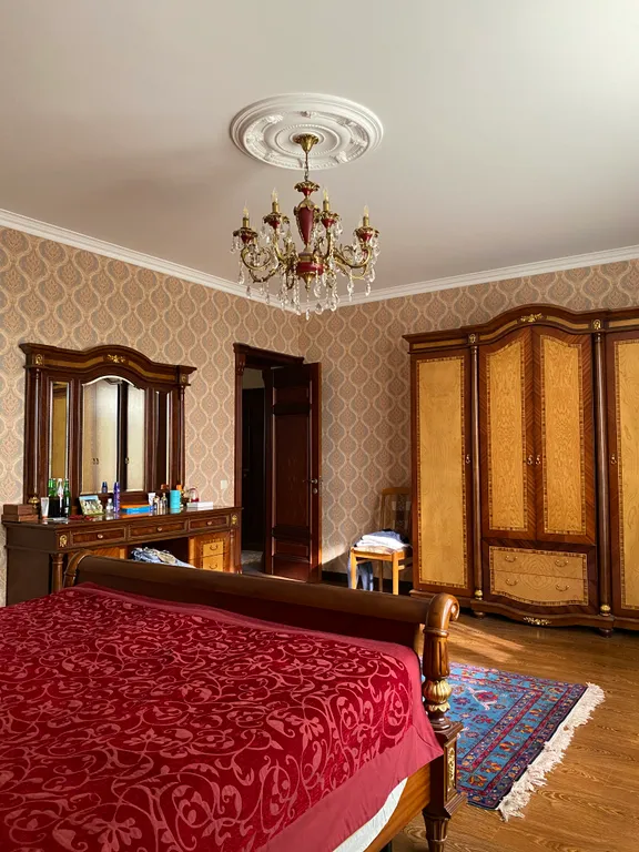 Коттедж с бассейном у Каспия