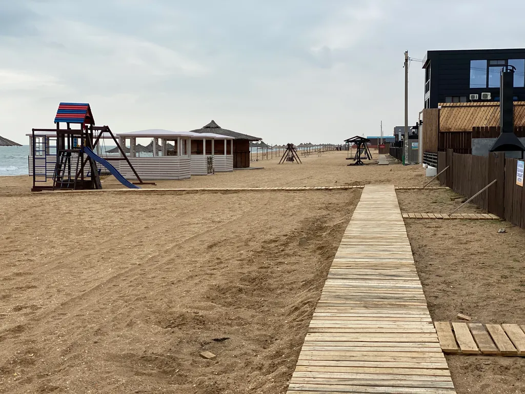 Уютная комната на берегу Каспийского моря