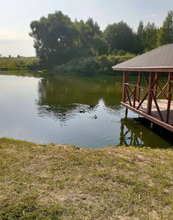 Уютный гостевой дом с баней на берегу озера