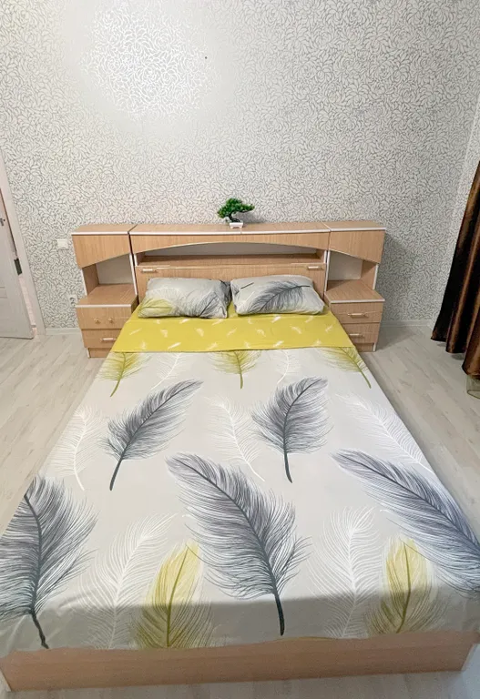 Светлая евро-двушка в Кошелeв парке. Для семьи или для работы.