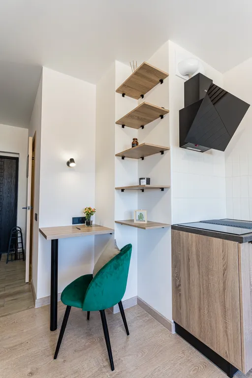 Стильная студия в ЖK Ceмeйный  от LetoApart