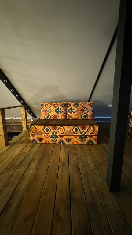 Изба Жигмонд - Архаичная Изба XIX века