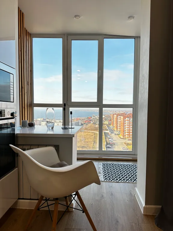 Студия на Новой Набережной с панорамным видом на Волгу