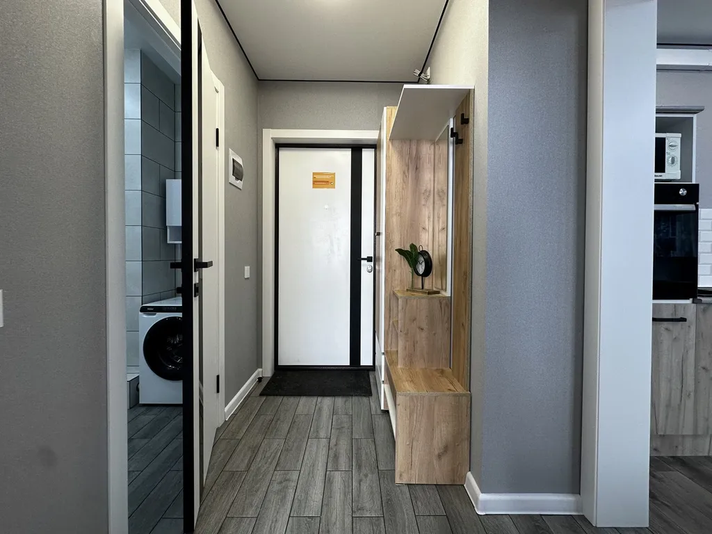 Квартира на Юркина 10