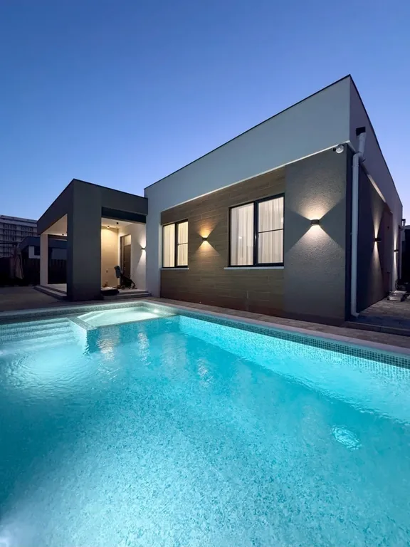 Коттедж Дом с бассейном и террасой в 12 минутах от моря - House of hedonist — аренда посуточно в Анапа