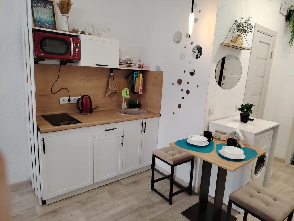 Уютная светлая студия возле парка