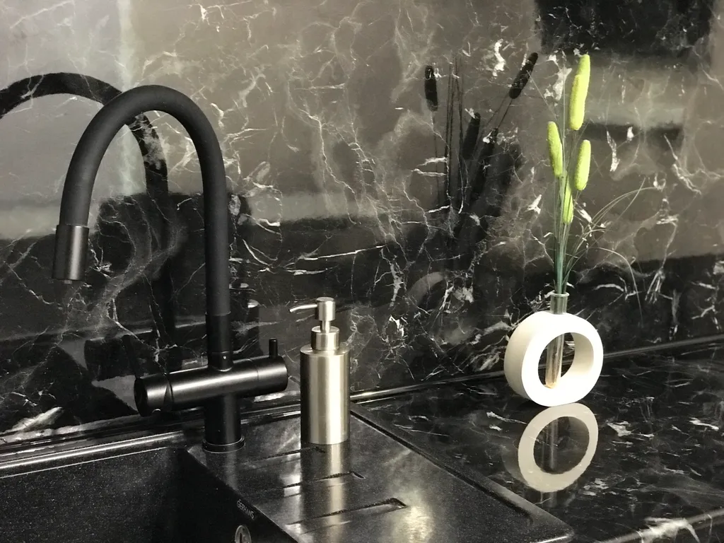 3-комнатная квартира около моря