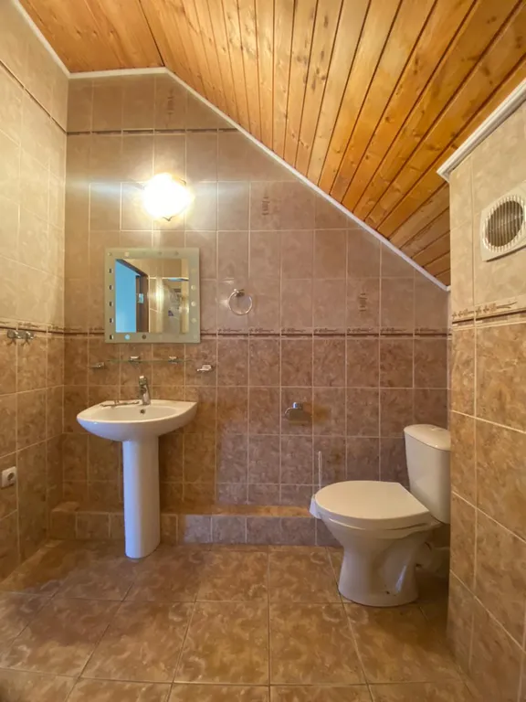 Дом с подогреваемым бассейном и сауной с видом на море