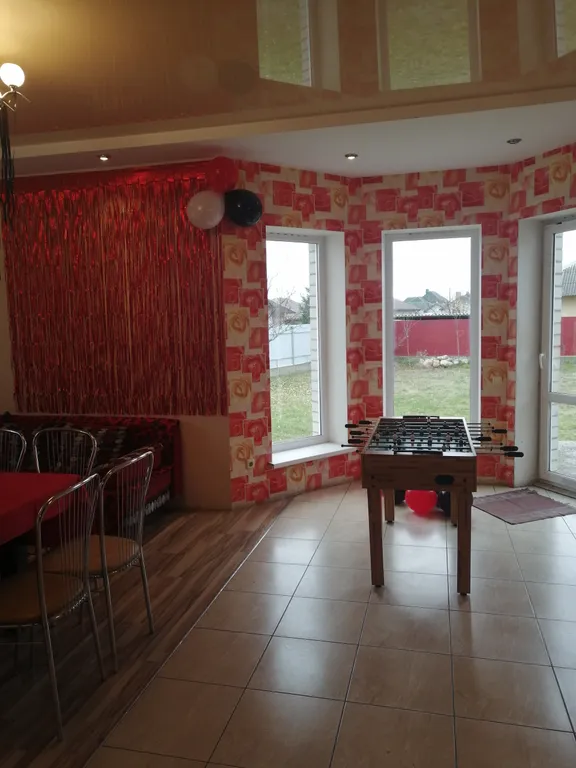 Коттедж 2 этажа в уединенном месте Бреста с парковкой во дворе