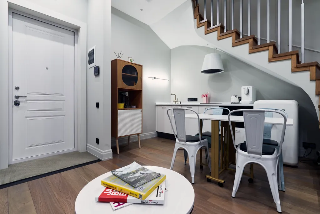 Квартира Элитные двухуровневые апартаменты в историческом здании в центре — Москва