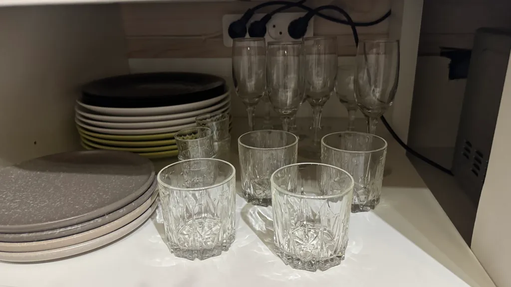 Дом на обрыве с чаном в терассе