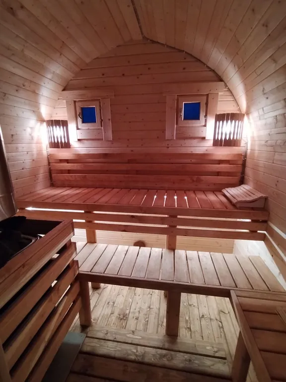 Коттедж Уютный домик для отдыха на свежем воздухе — Коммунар