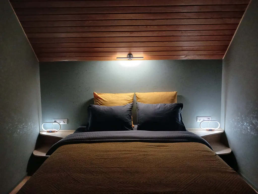 Дом с бассейном