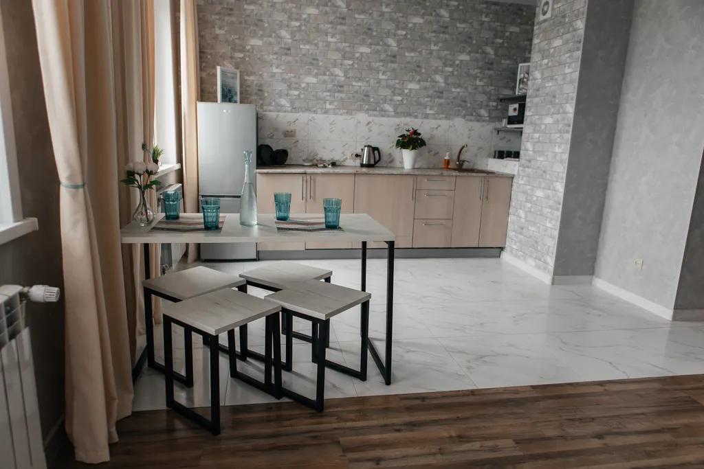 Студия у моста