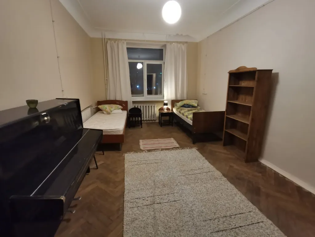 Сталинская квартира с ремонтом в стиле ретро