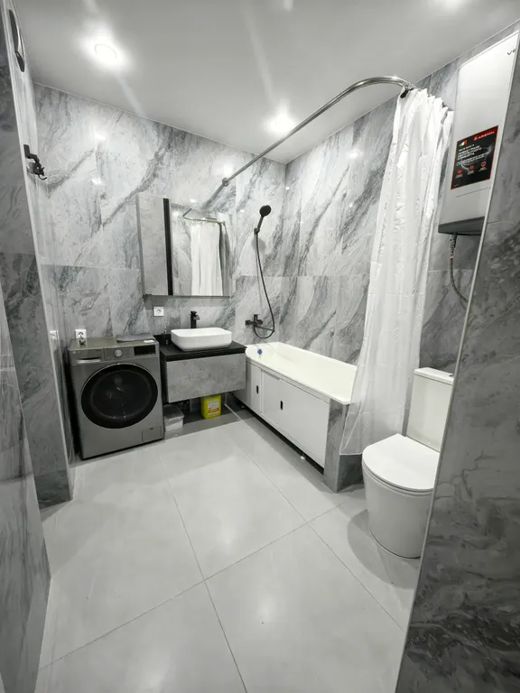 Евро 3х комнатная квартира рядом с площадью Победы и Горным воздух 5ми