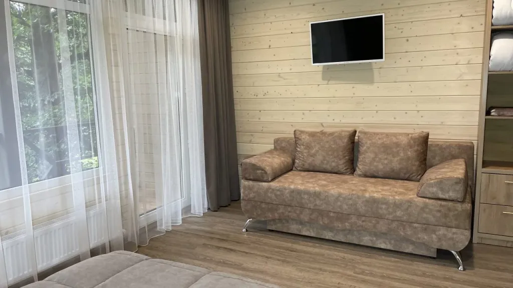 4-комнатная Квартира