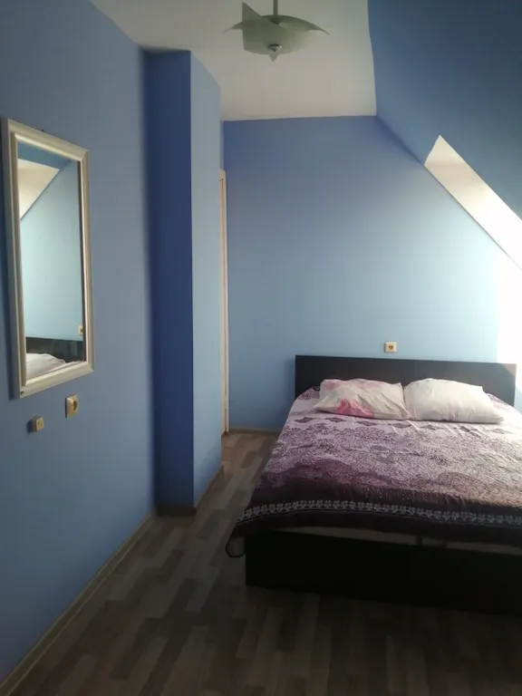 Просторная кв-ра в центральном районе со своей закрытой территорией