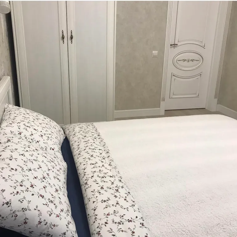 Двухкомнатная квартира с дизайнерским евроремонтом в классическом стиле