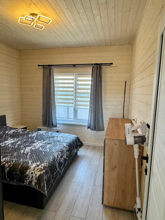 Коттедж у озера