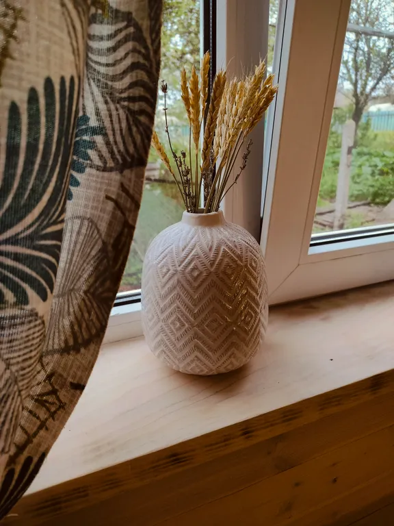 Новый дом  около леса