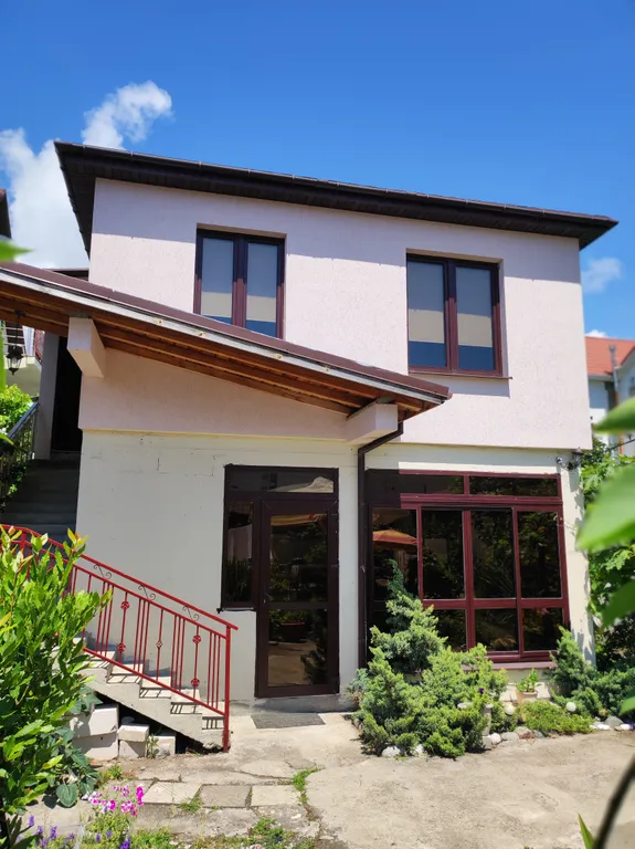 Уютный коттедж в Имеритинской долине