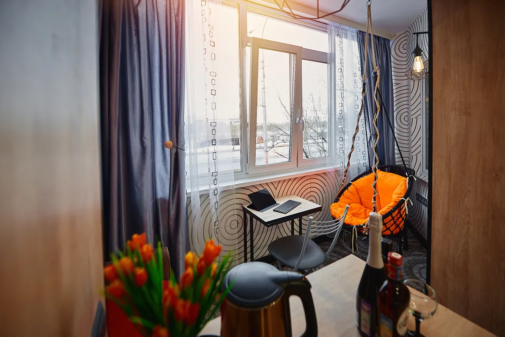 Capybara's style: центр, парящая кровать, тв-алиса, качель