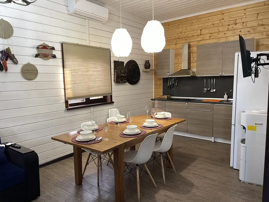 Двухэтажный гостевой дом на берегу моря