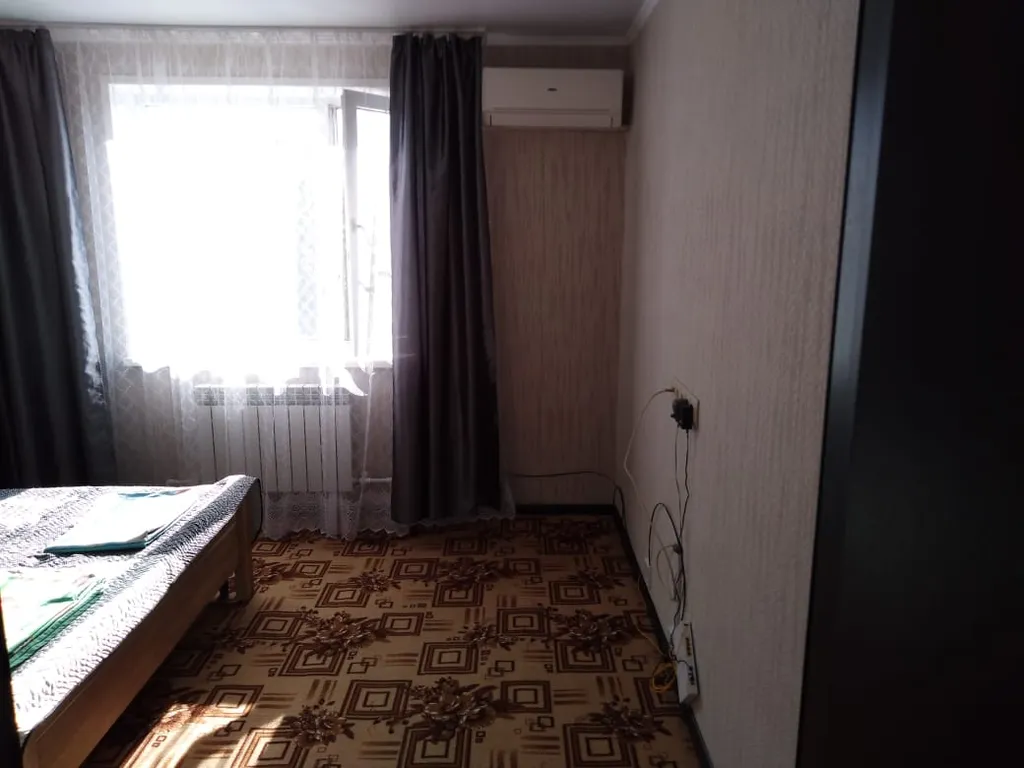 Отдельный 2-х этажный благоустроенный дом в тихом районе у моря