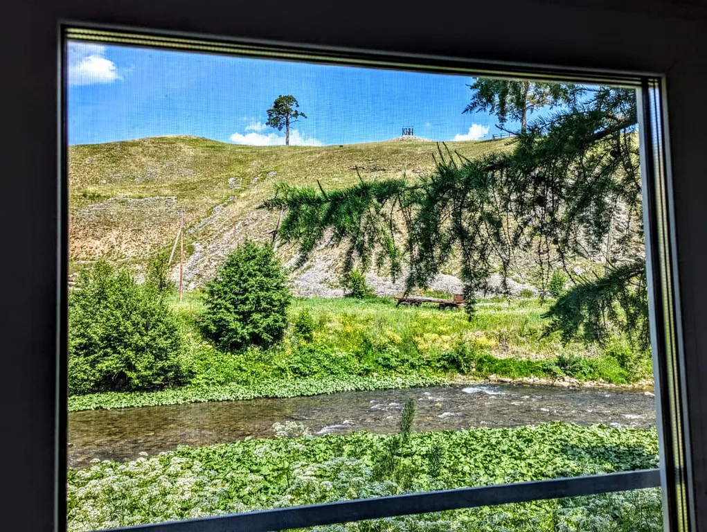 Уютный мини дом с видом на реку