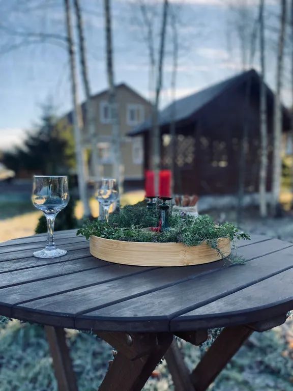 Берлога люкс, коттедж с банным чаном для отдыха с видом на лес и скалы