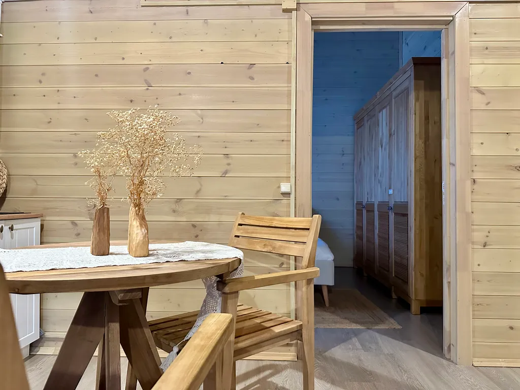 Домик в деревне На Бали Бывали с видом на лес