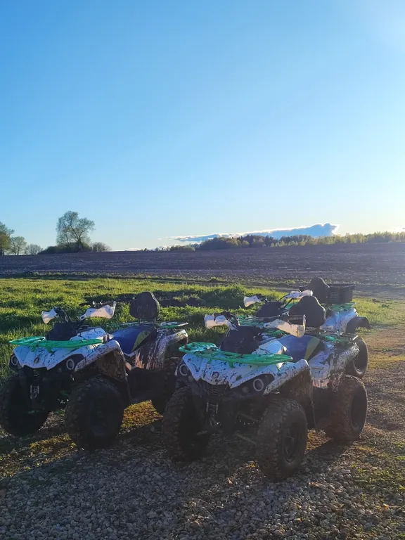 Просторный деревянный коттедж, половина дома 2 этажа 2П