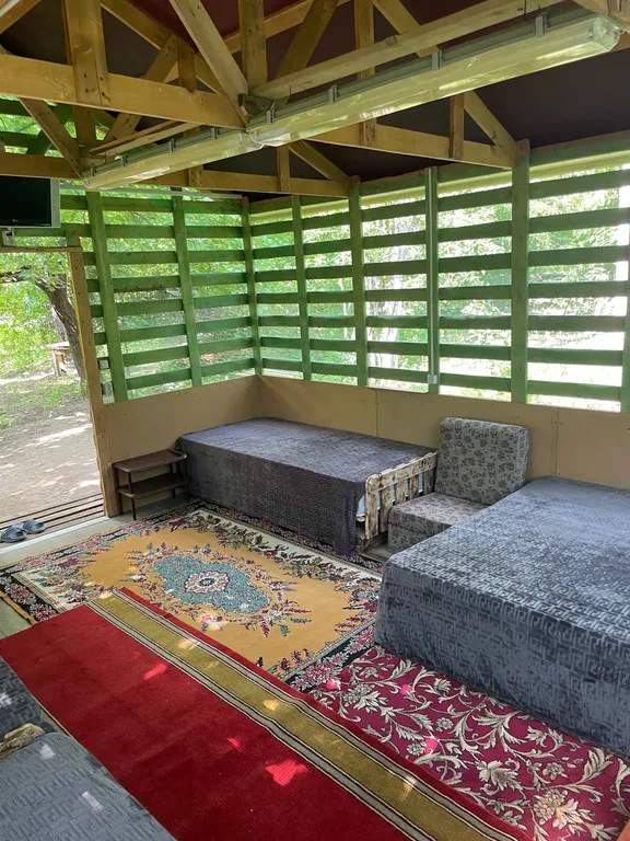 Коттедж Дом в саду Дорголи — Чирката