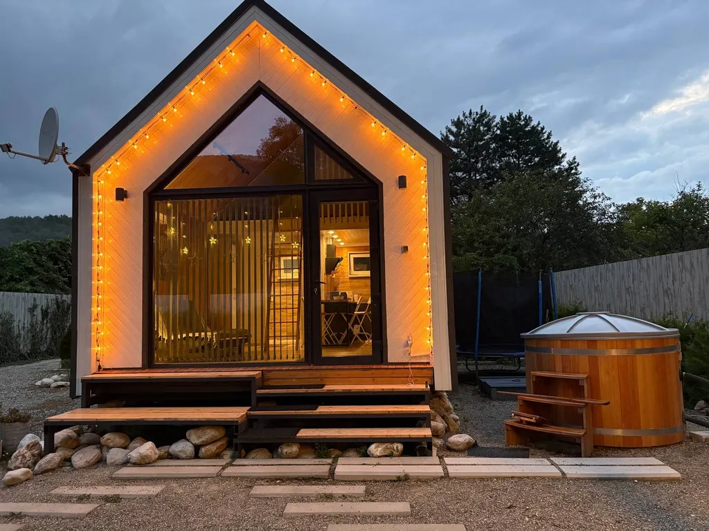 Коттедж Дом с видом на горы в Гуамке — аренда посуточно в Гуамка