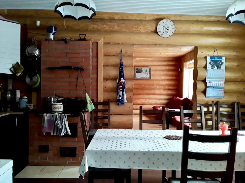 Коттедж на компанию