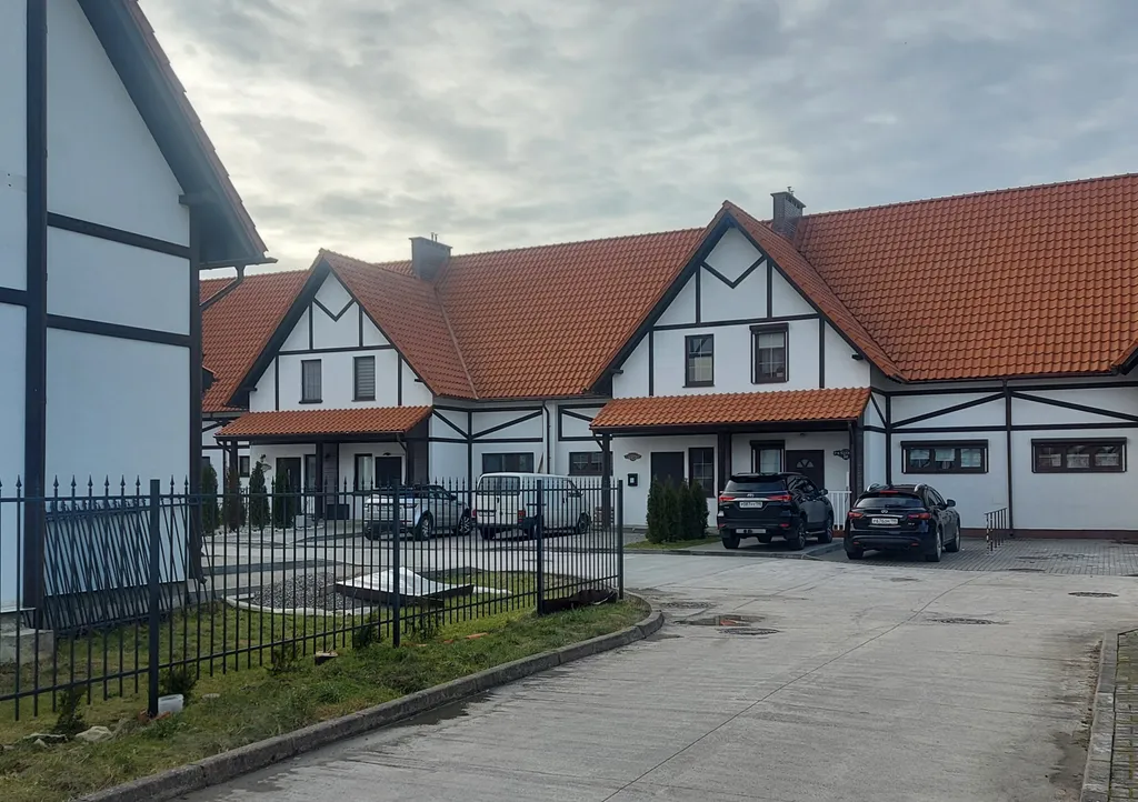 Квартира Студия на 1 эт. таунхауса у моря, рядом с казино (+ мангальная зона) — аренда посуточно в Заостровье