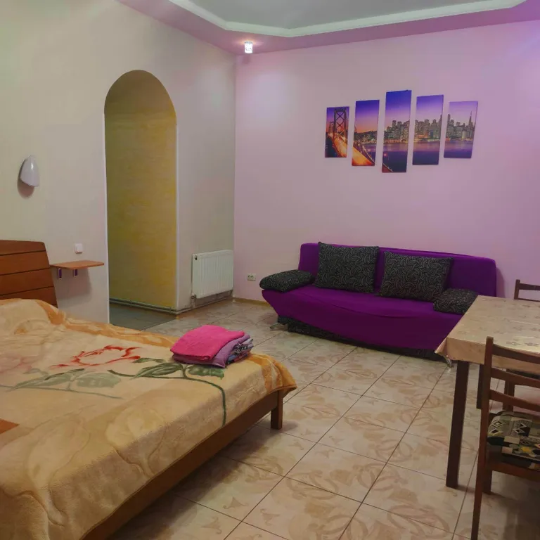 Уютная квартира в центре — аренда посуточно в Керчь