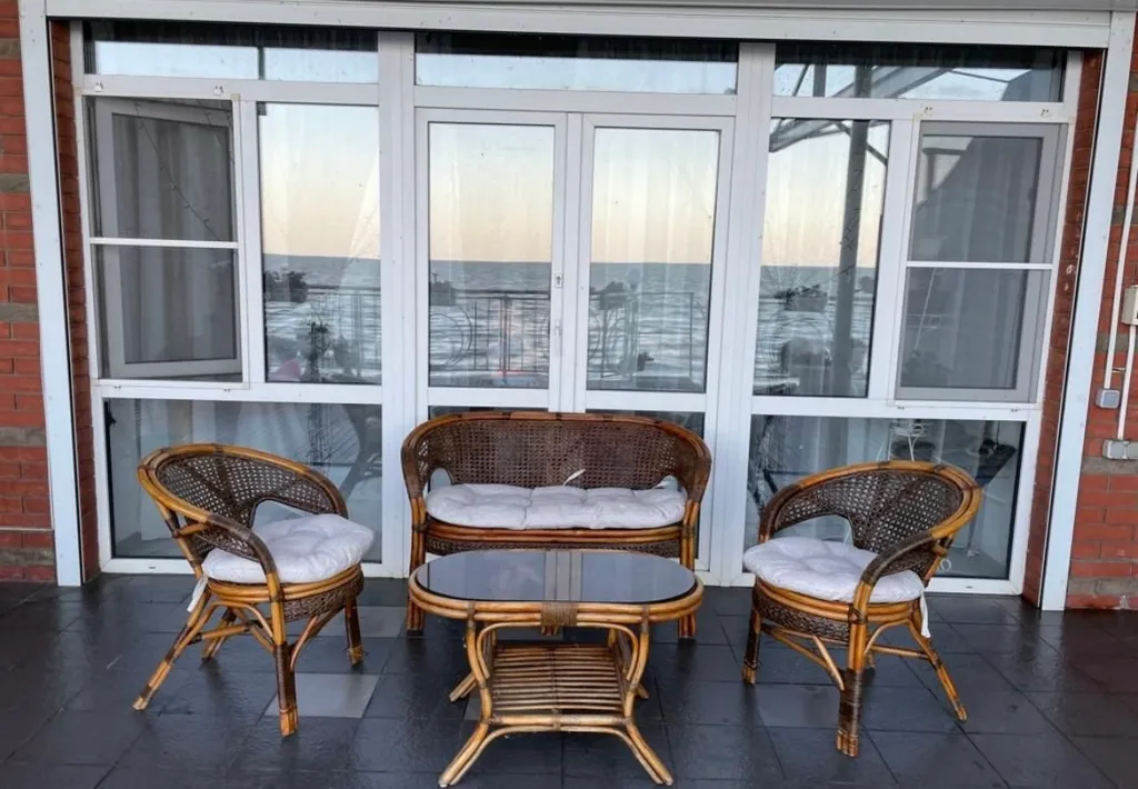 Коттедж у моря