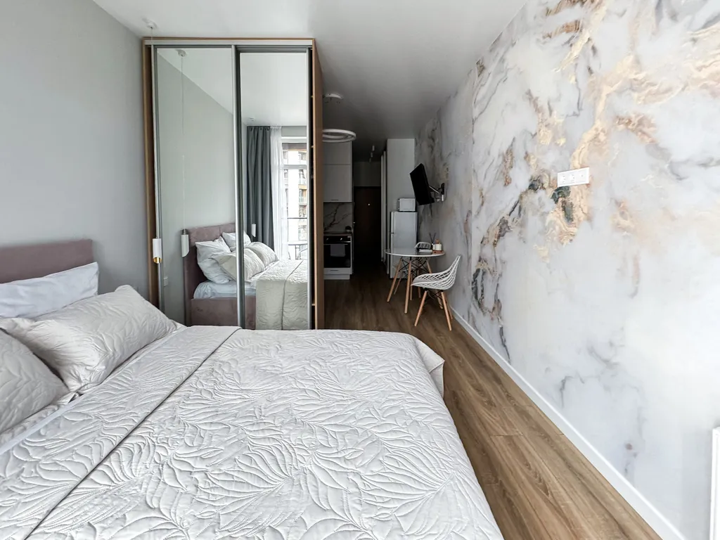 Стильная студия с видом на горы