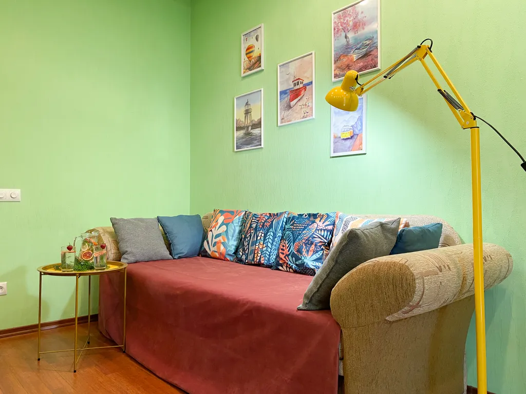 Квартира Квартира Счастье жить в центре Севастополя в яркой квартире с видом на Артбухту — Севастополь