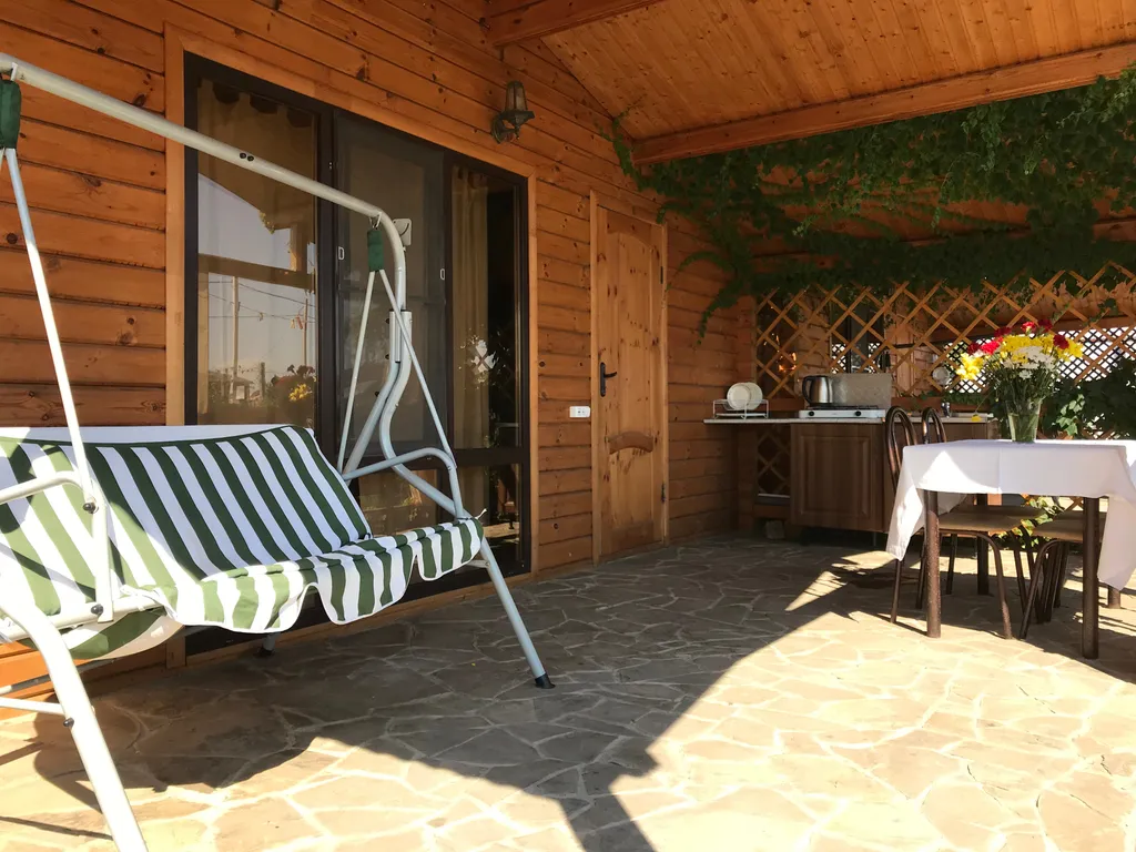 Коттедж Коттедж с террасой у моря — Кучугуры