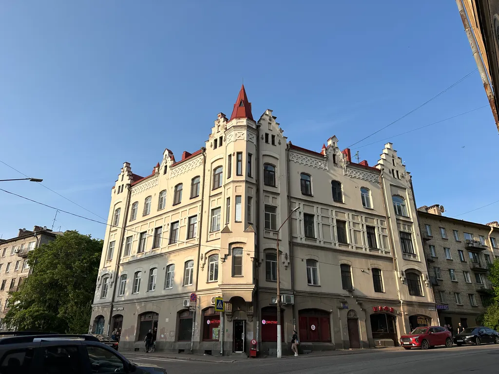 Двухуровневые апартаменты лофт у подземного Выборга