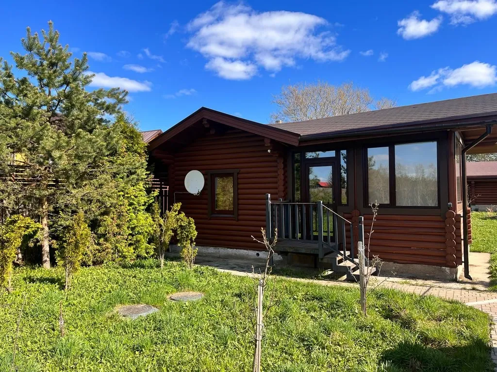 Коттедж Уютный коттедж у озера Донцо,Баня.Гриль-домик.Памятник природы. — Волосово