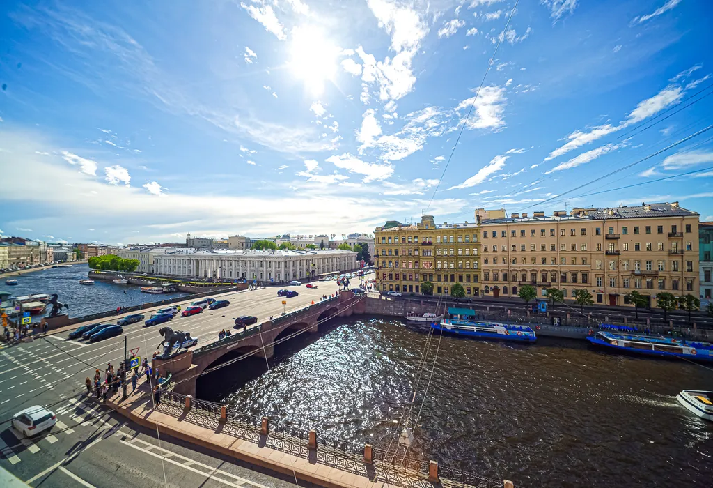 Квартира Квартира с видом на Аничков мост и Фонтанку, до 5 гостей — Санкт-Петербург