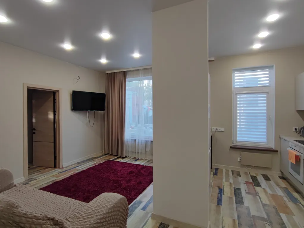 Удобная квартира у моря с дизайнерским ремонтом