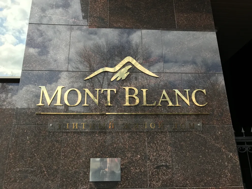 Квартира с видом на Неву и исторический центр