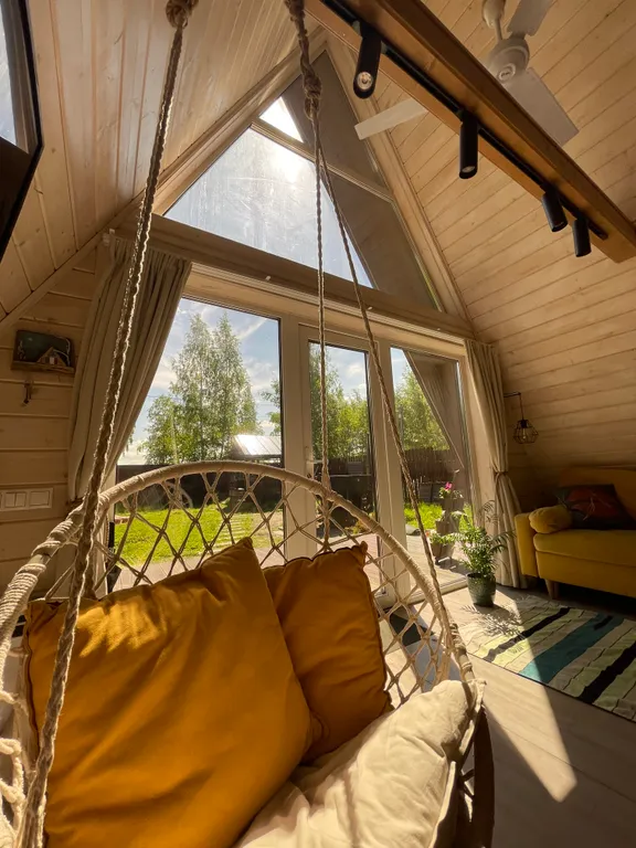 A-frame с банным чаном на берегу водоёма