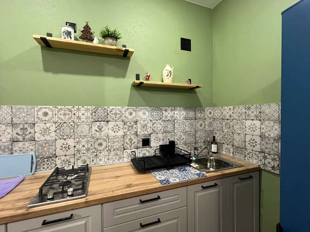 Ваш Рантье на Самойловой 12 близ отеля Меридиан