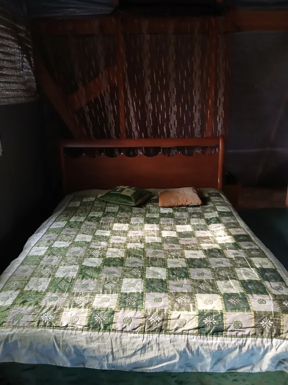 Домик на озере